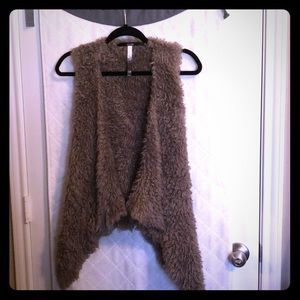 Brown furry flowy vest